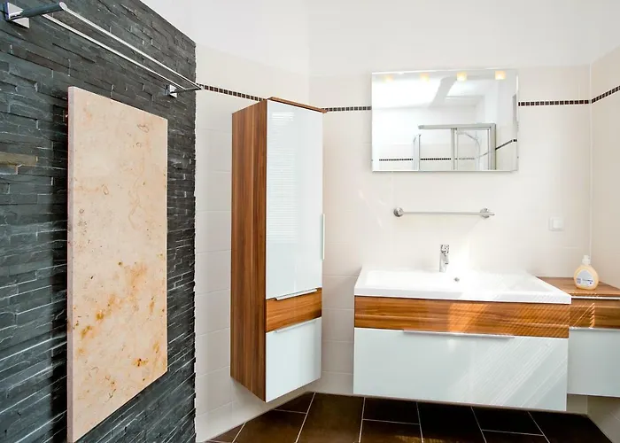 Ostrea & Rugia Semesterbostad *